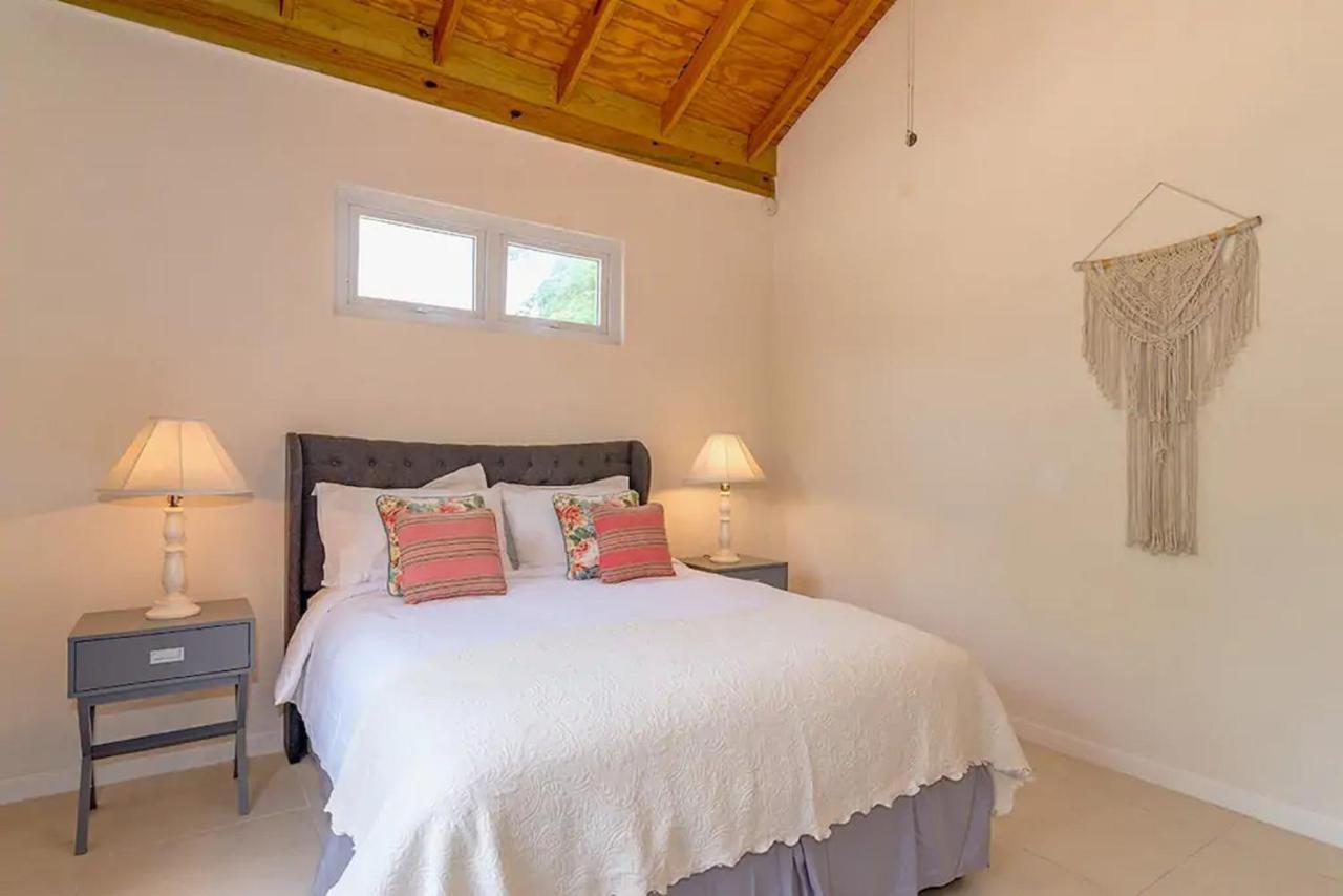New 3-bed On Hip Strip, Access, Sleeps 8 * Montego Bay