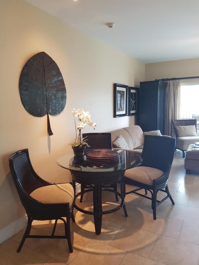 Apartment Monthly Special -top Rated Resort, Grace Bay Beach, Luxury 2 Bedroom -king Bed, Free Parking, Free Fast Wi-fi- Winner Of Excellence!!! Providenciales