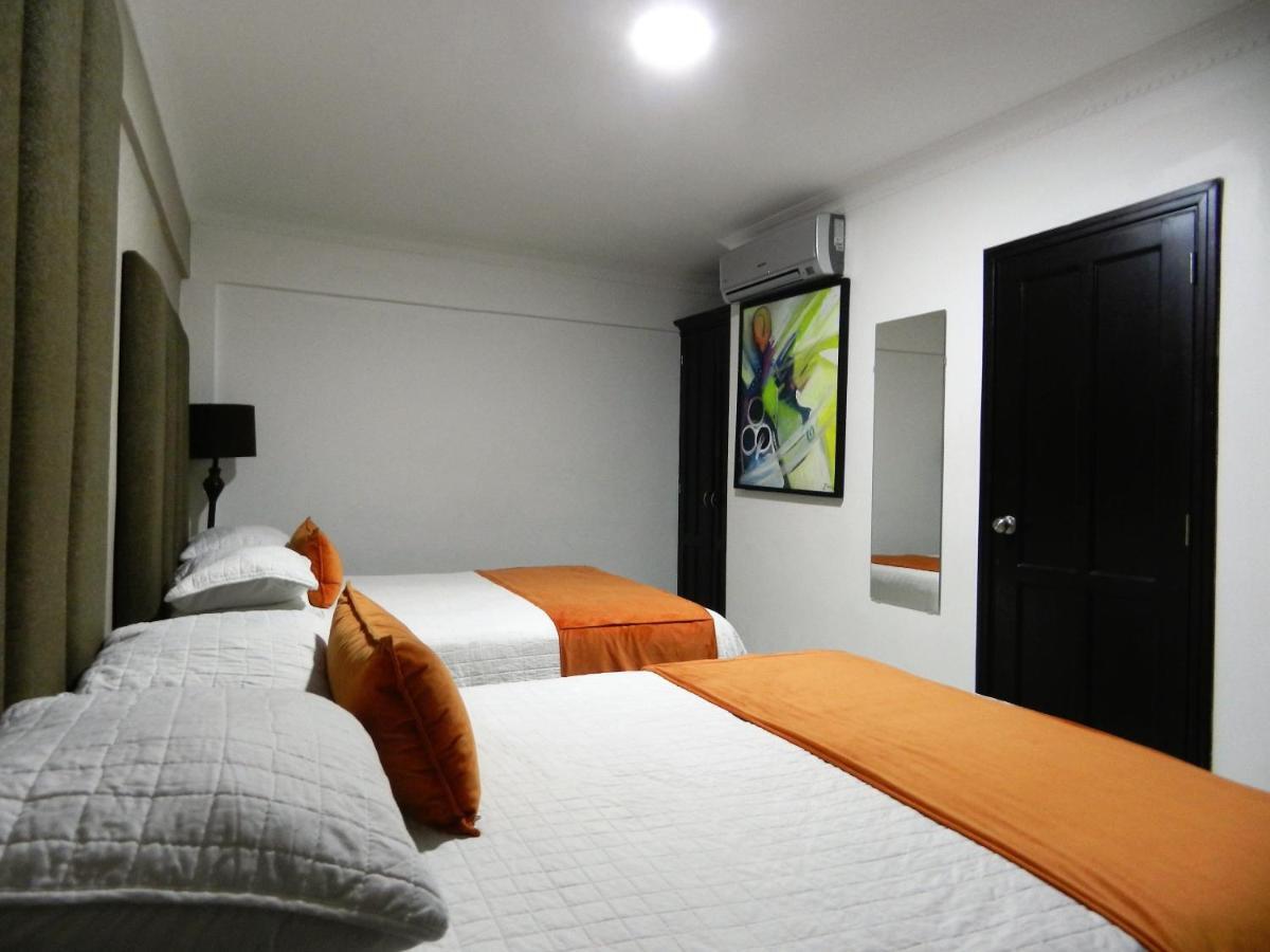 Hotel La Colonia 3*