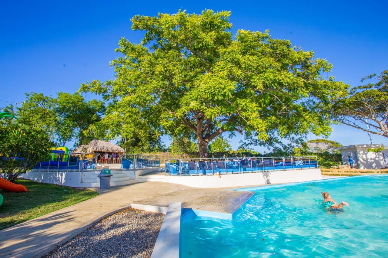 Ocean Village Deluxe Resort 3*