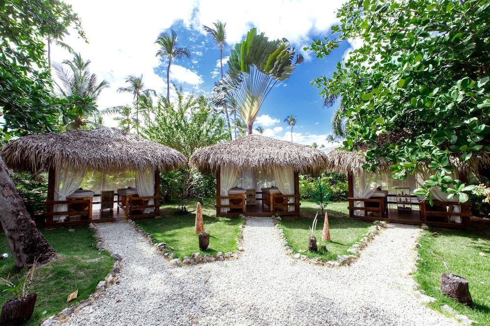 Hotel Tropicana Deluxe Club & Pool