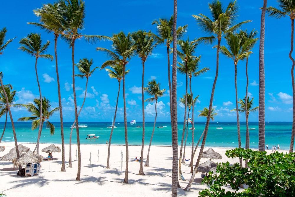 Tropicana Deluxe Club & Pool Hotel 4*
