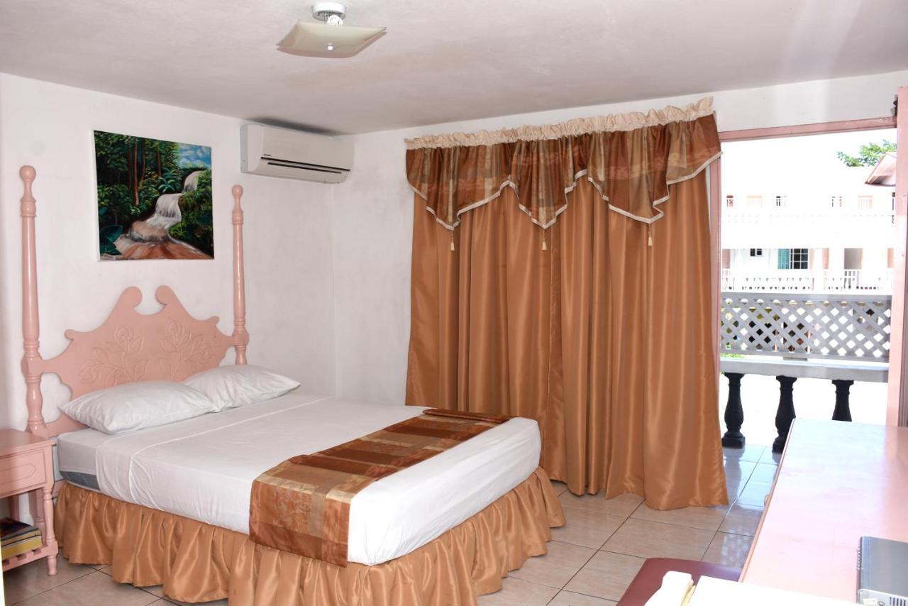Marine View 3* Ocho Rios