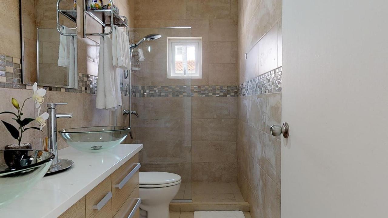 Aruba's Bakval Apartment