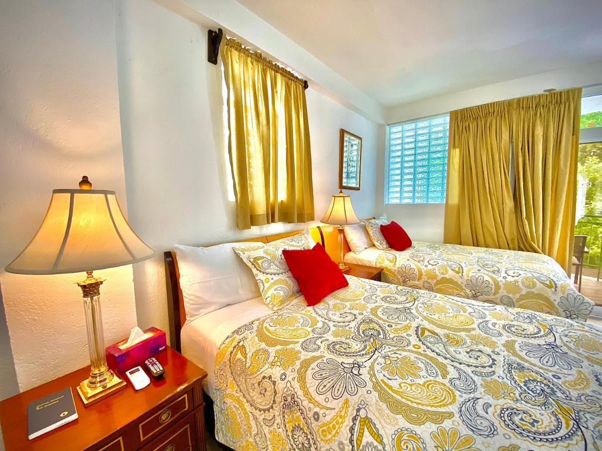 Hotel Manoir Adriana 3*