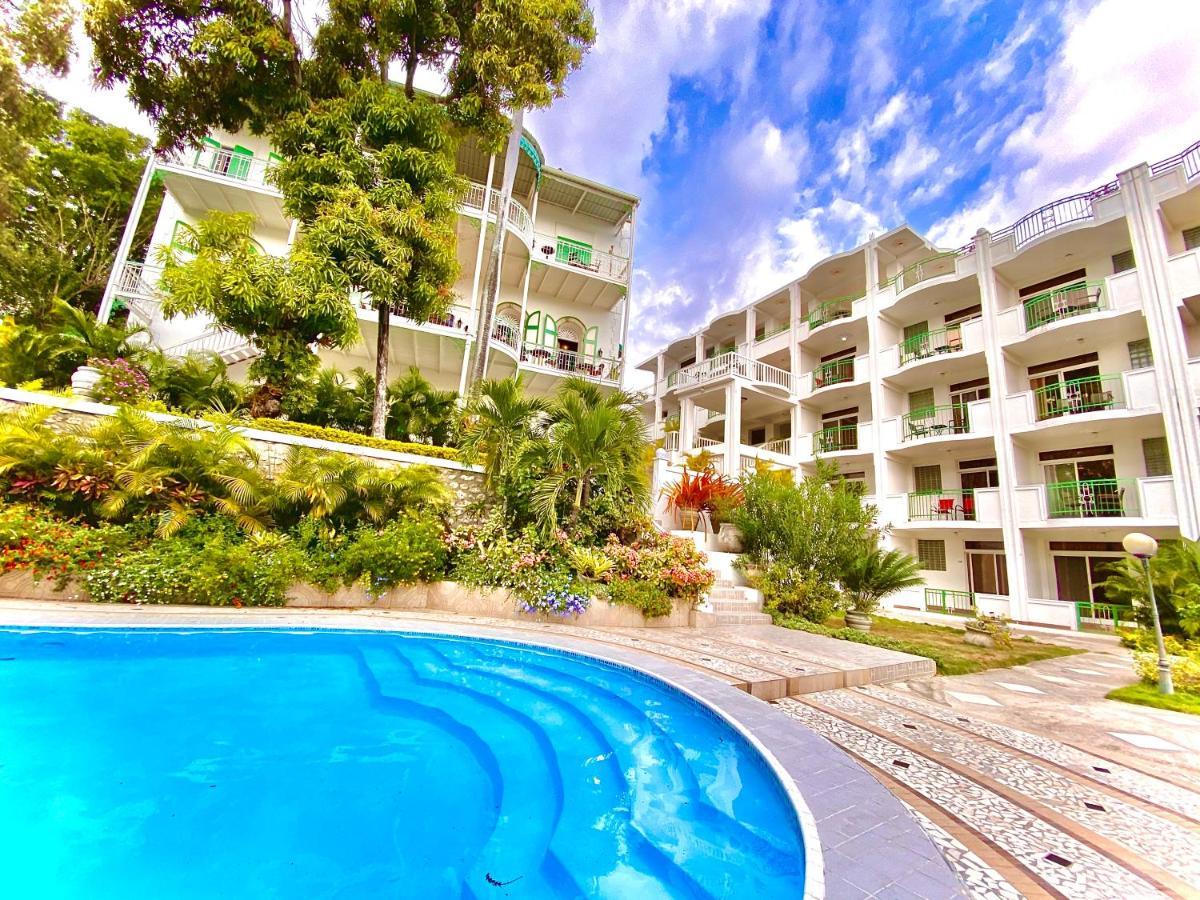 Hotel Manoir Adriana