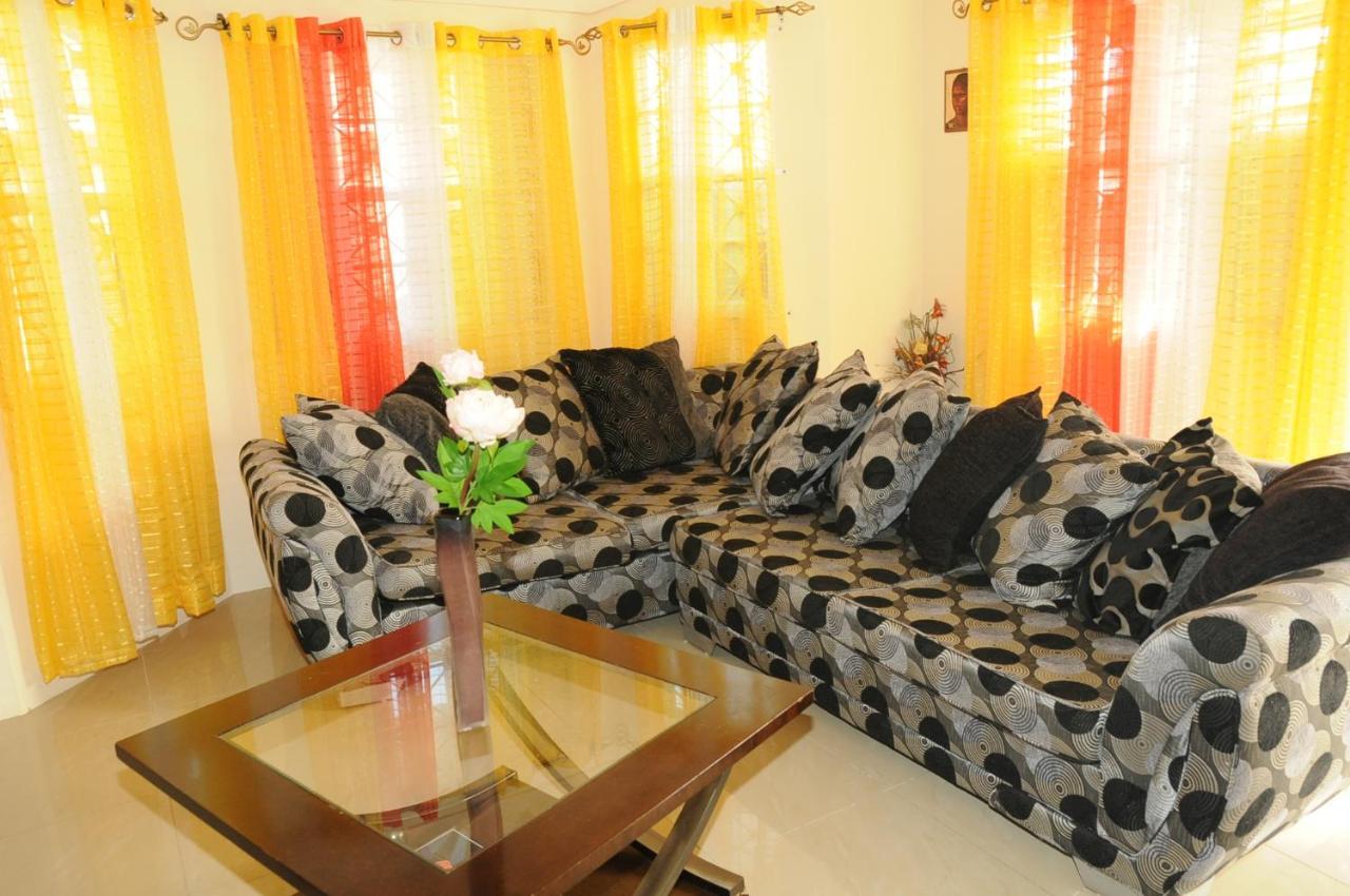 - Drax Hall Country Club 2-bed Luxury Holiday home Ocho Rios