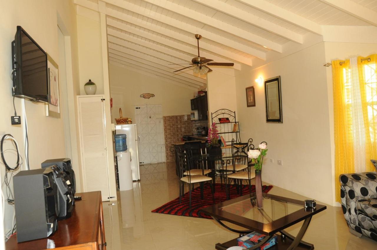 Holiday home - Drax Hall Country Club 2-bed Luxury Ocho Rios