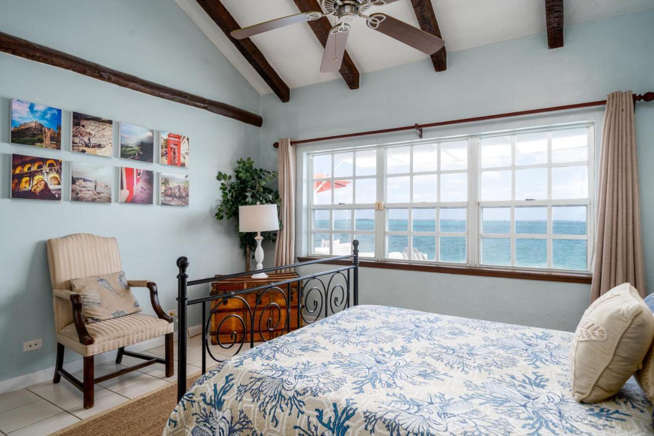 Water's Edge - Oceanfront With Private Pool * Nassau