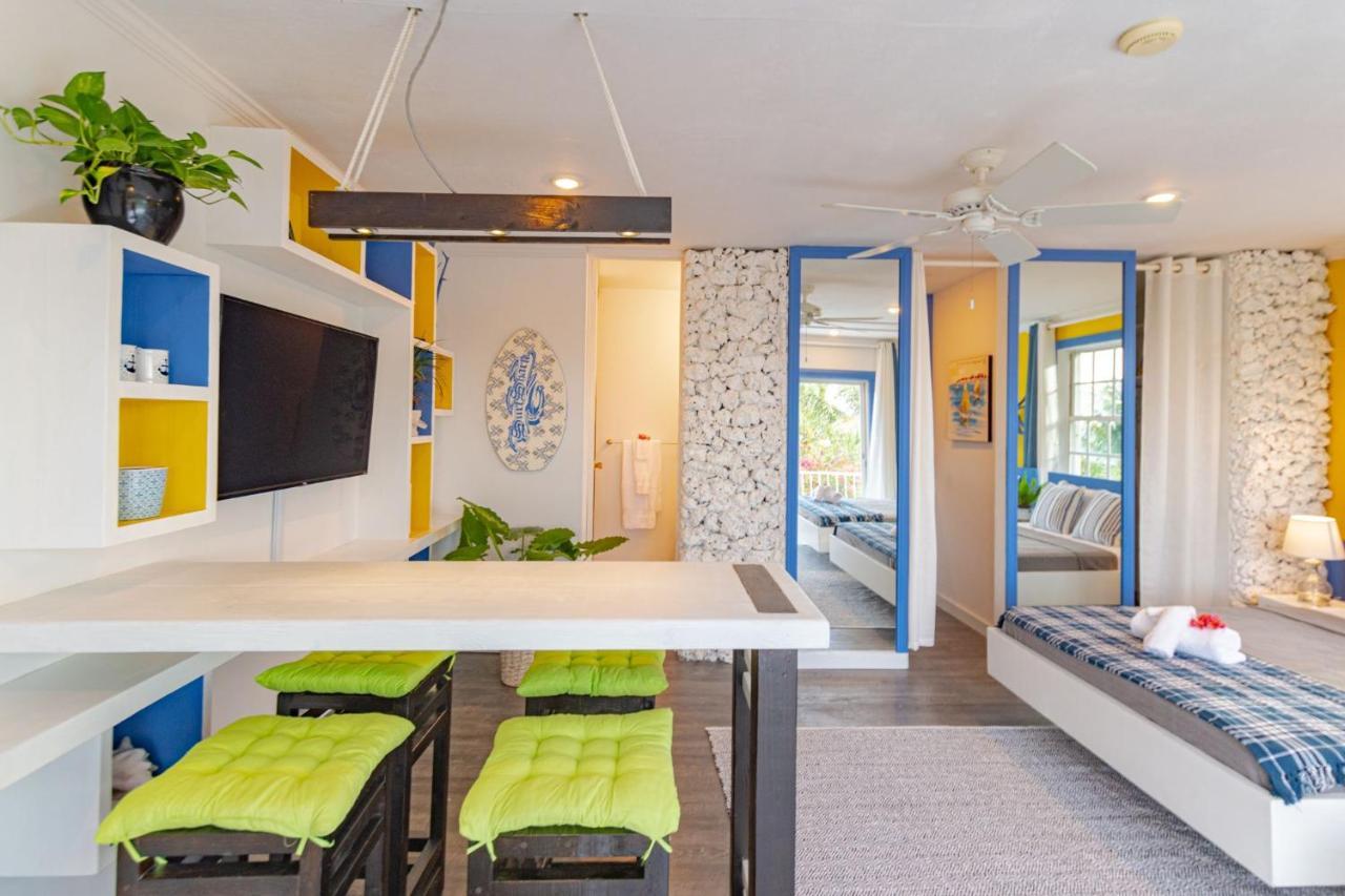 Viking Hill Oceanfront & Apartment *