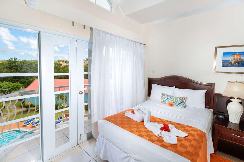 Bay Gardens Marina Haven Hotel