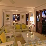 Settlers Beach Hotel