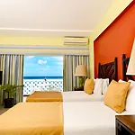 Kaz Kreol Beach Hotel