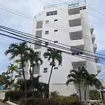 Hastings Central 3D Studio Apt Opp Beach