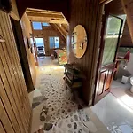 Real Jamaica - 5 Cabins Right Beside The Sea