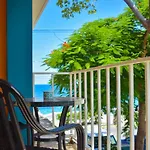 Flamboyan Guest House