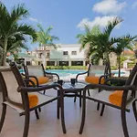 Palmaruba Condos