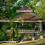 Hibiscus Lodge Hotel