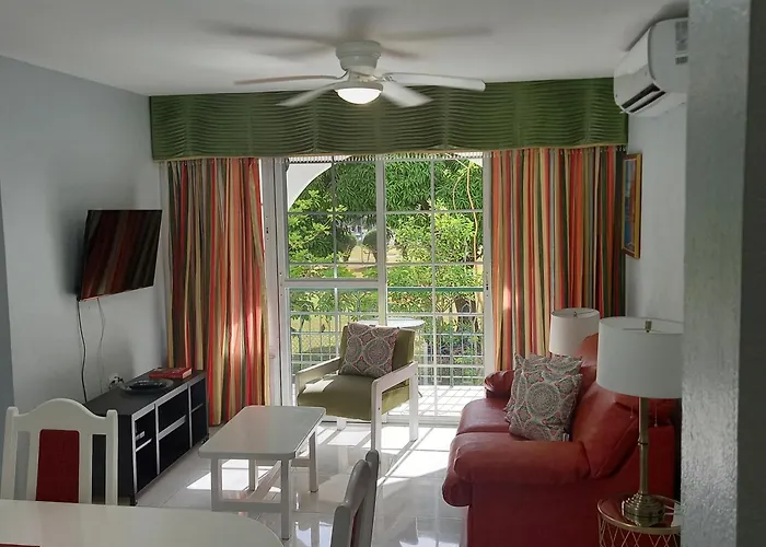 Marchabell By The Sea E22