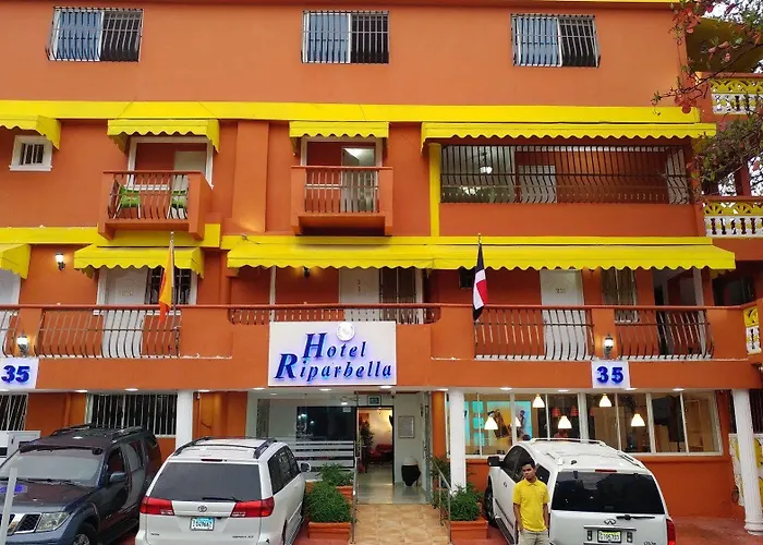 Hotel Riparbella