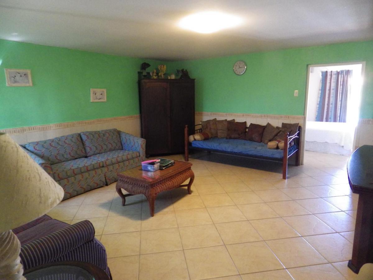 Aruba Cunucu Aparthotel 3*