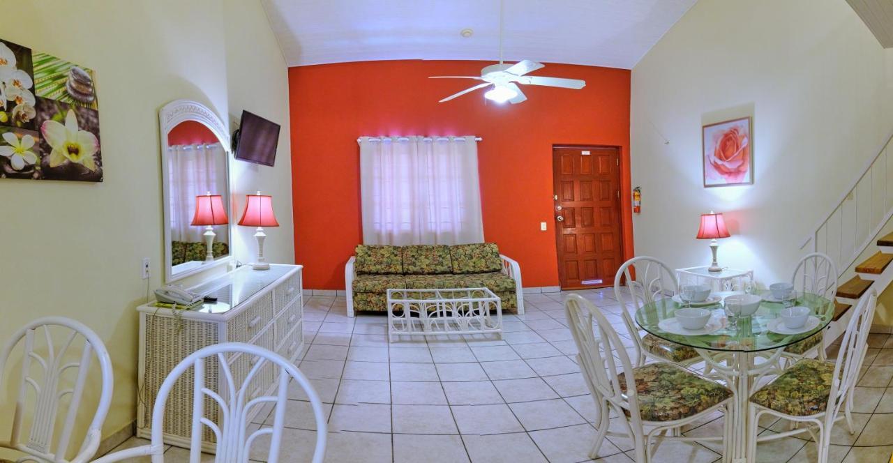 Aruba Quality & Hotel Palm Beach
