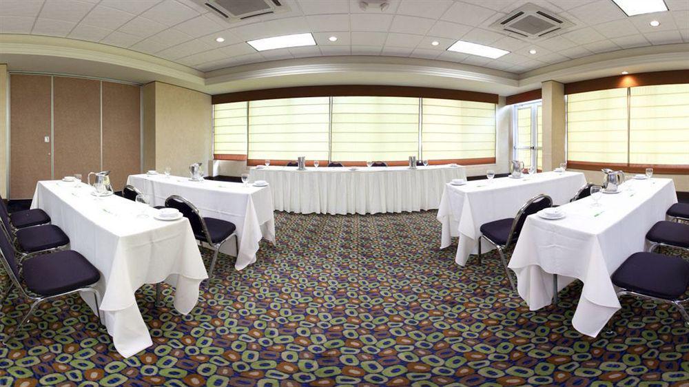 Holiday & Tropical Casino By Ihg