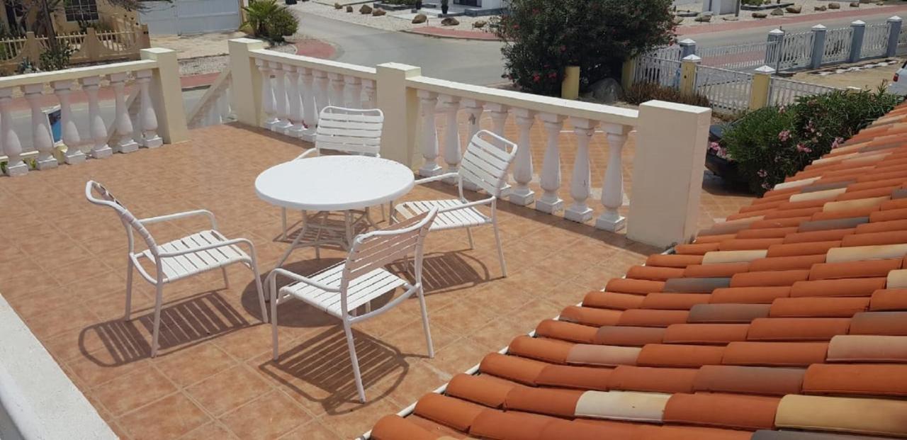 Aruba Cunucu Palm Beach