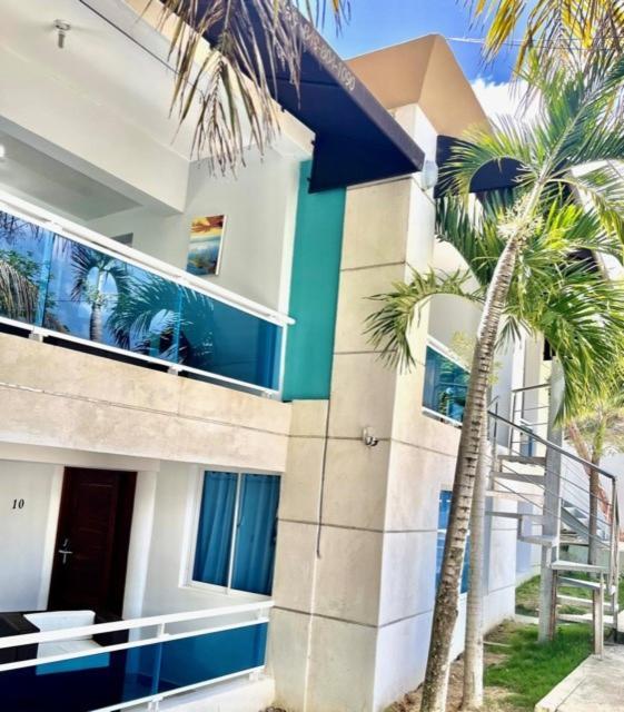 Bay Hotel *