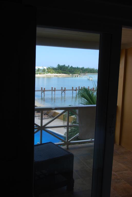 Augusta Bay Bahamas, Exuma