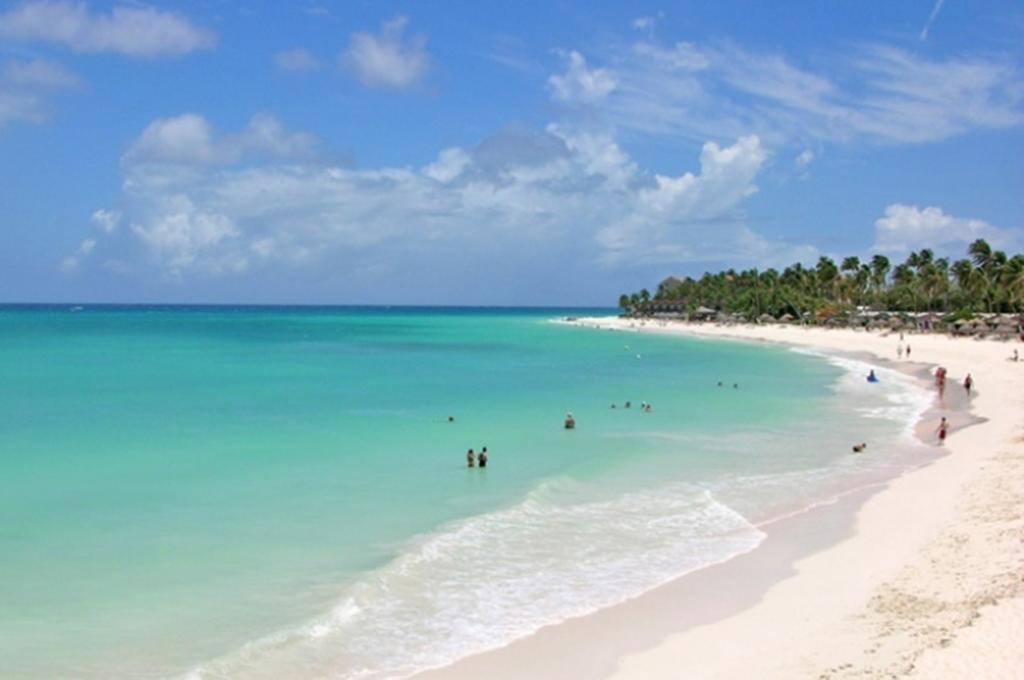 Aruba Cunucu 3* Palm Beach