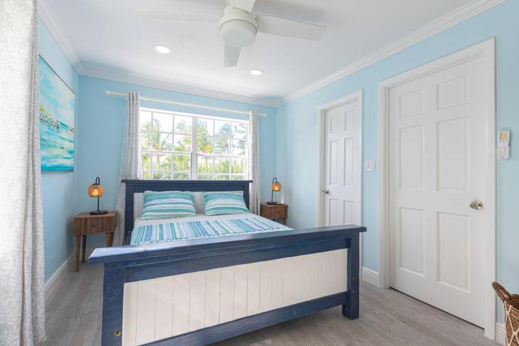 Harbour Mews - Oceanfront Townhouse Casa de férias *