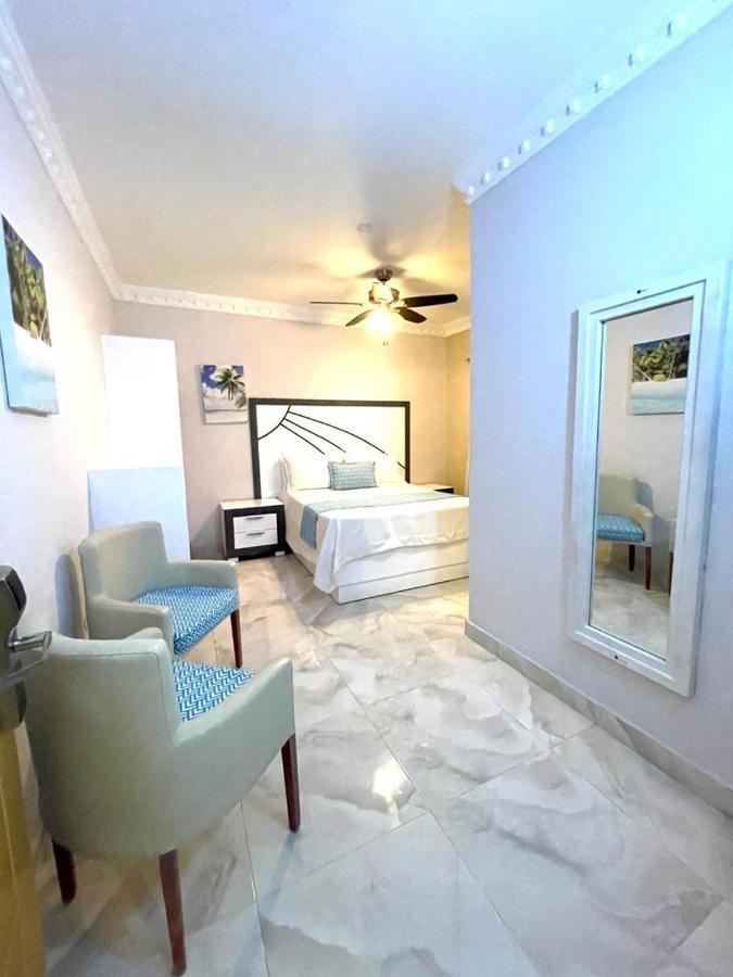 Hotel Bay