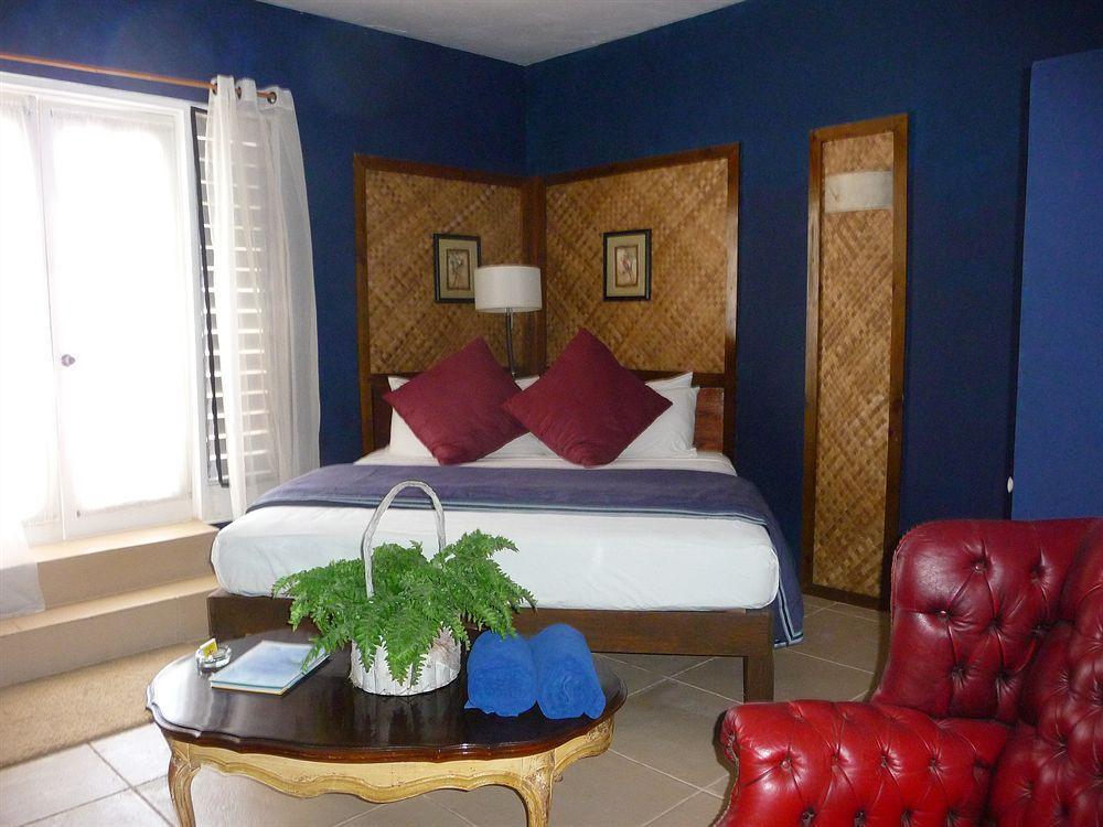 Moxons Club 4*