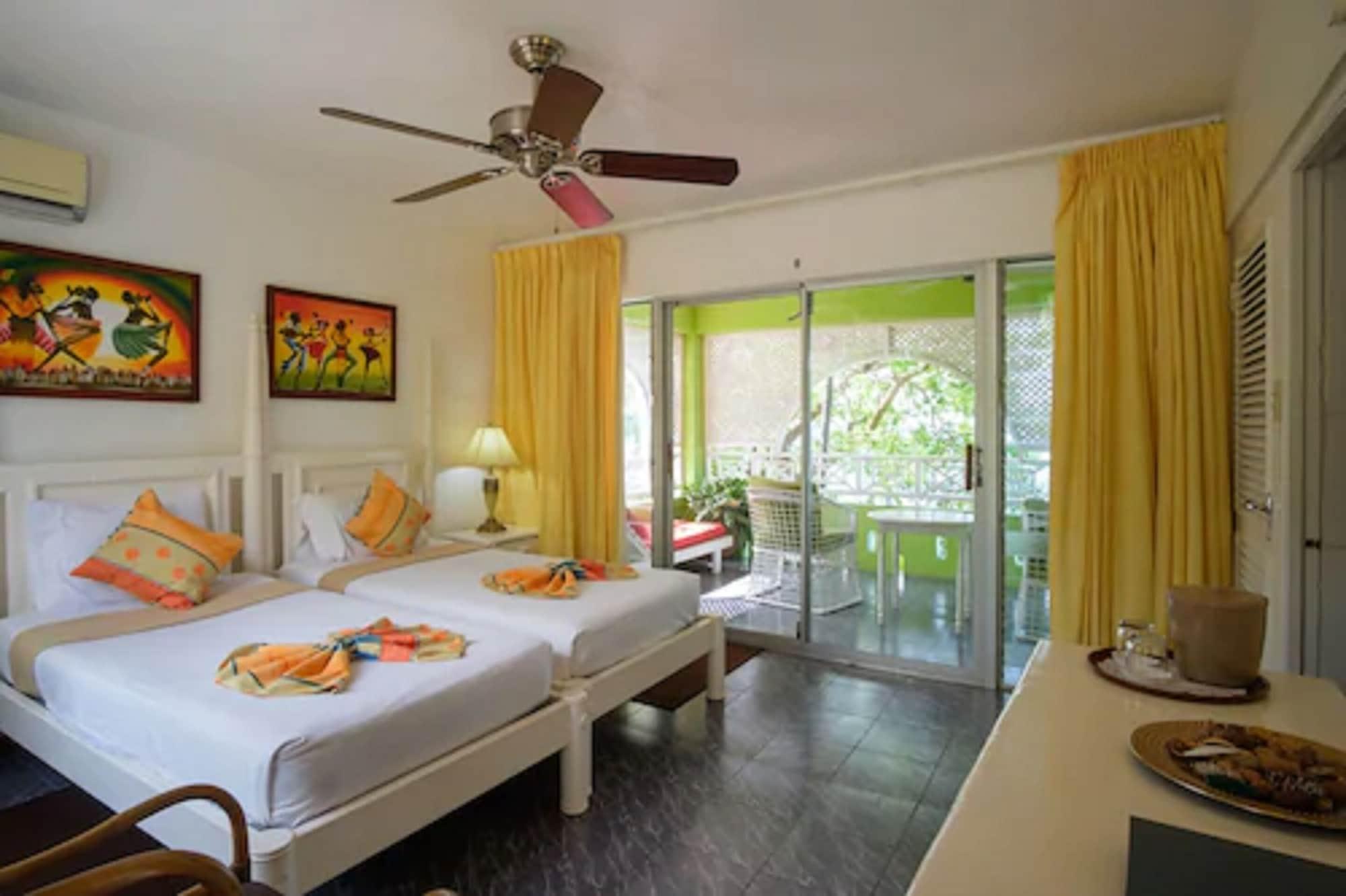 Hibiscus Hotel