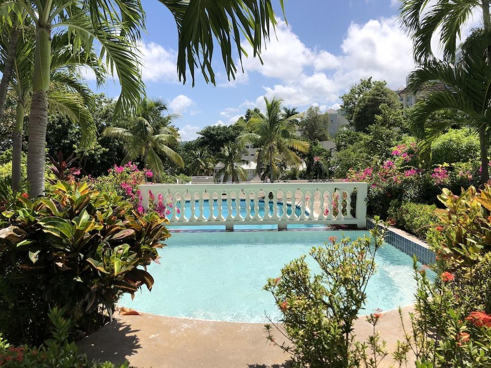 Skycastles Ocho Rios