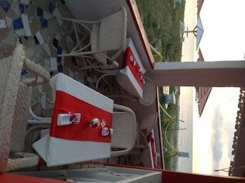 Idlers' Rest Hotel Black River
