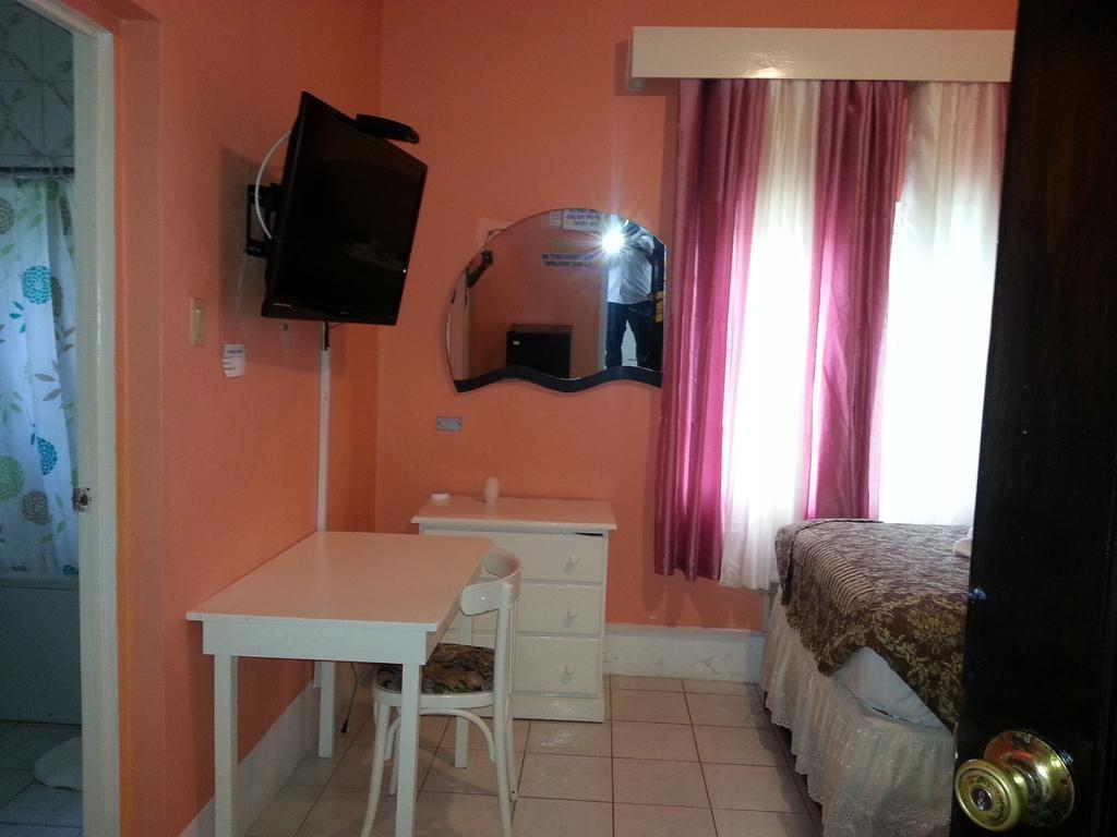 Executive Mammee Bay Hotel