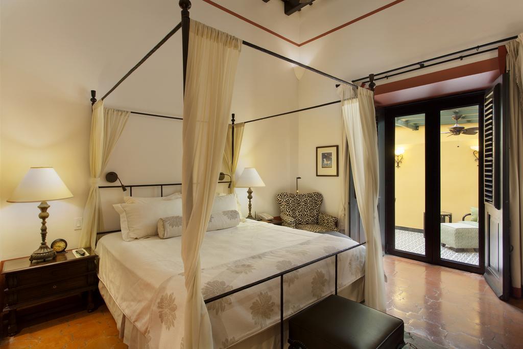 El Convento Hotel