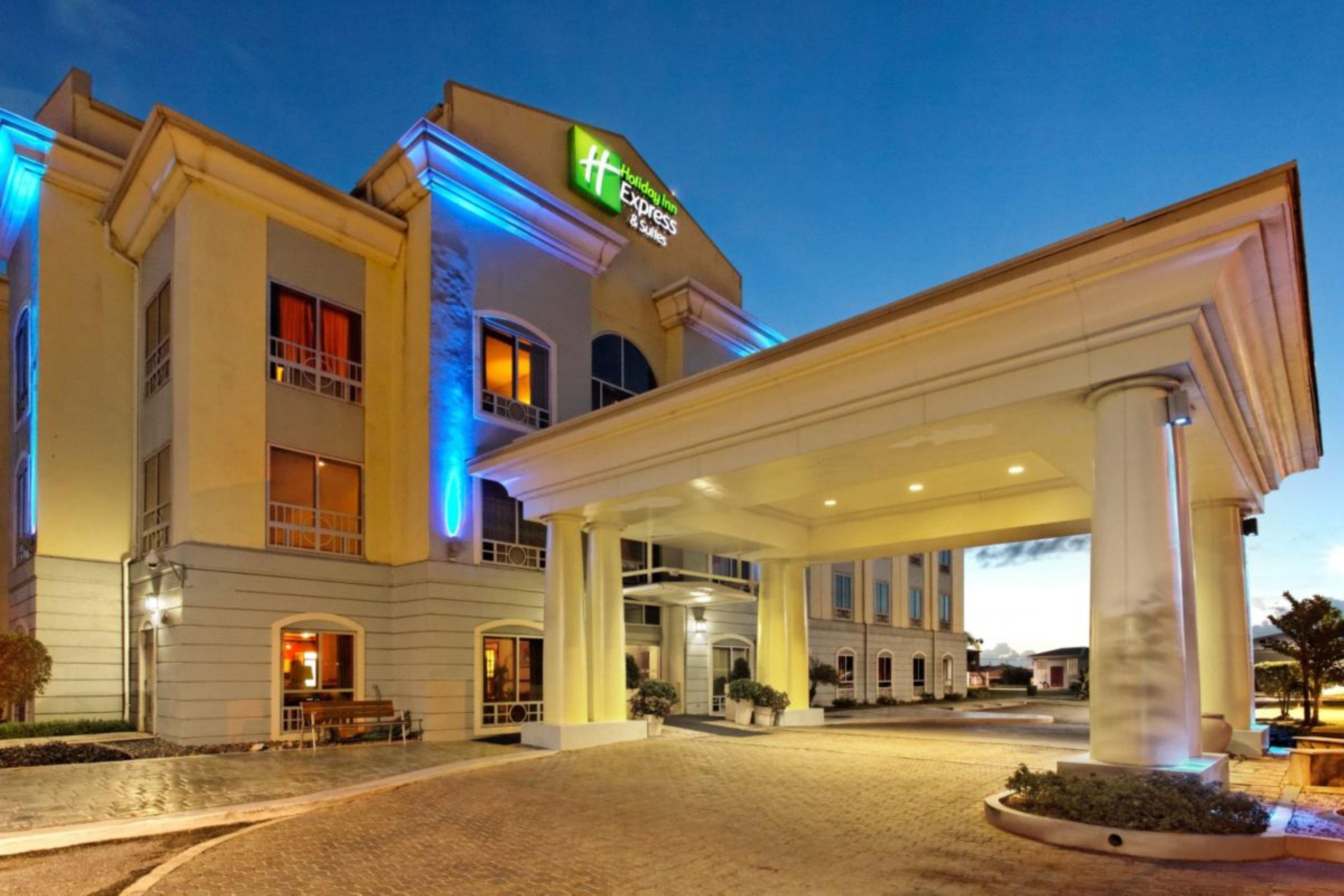 Express Trincity By Ihg Piarco