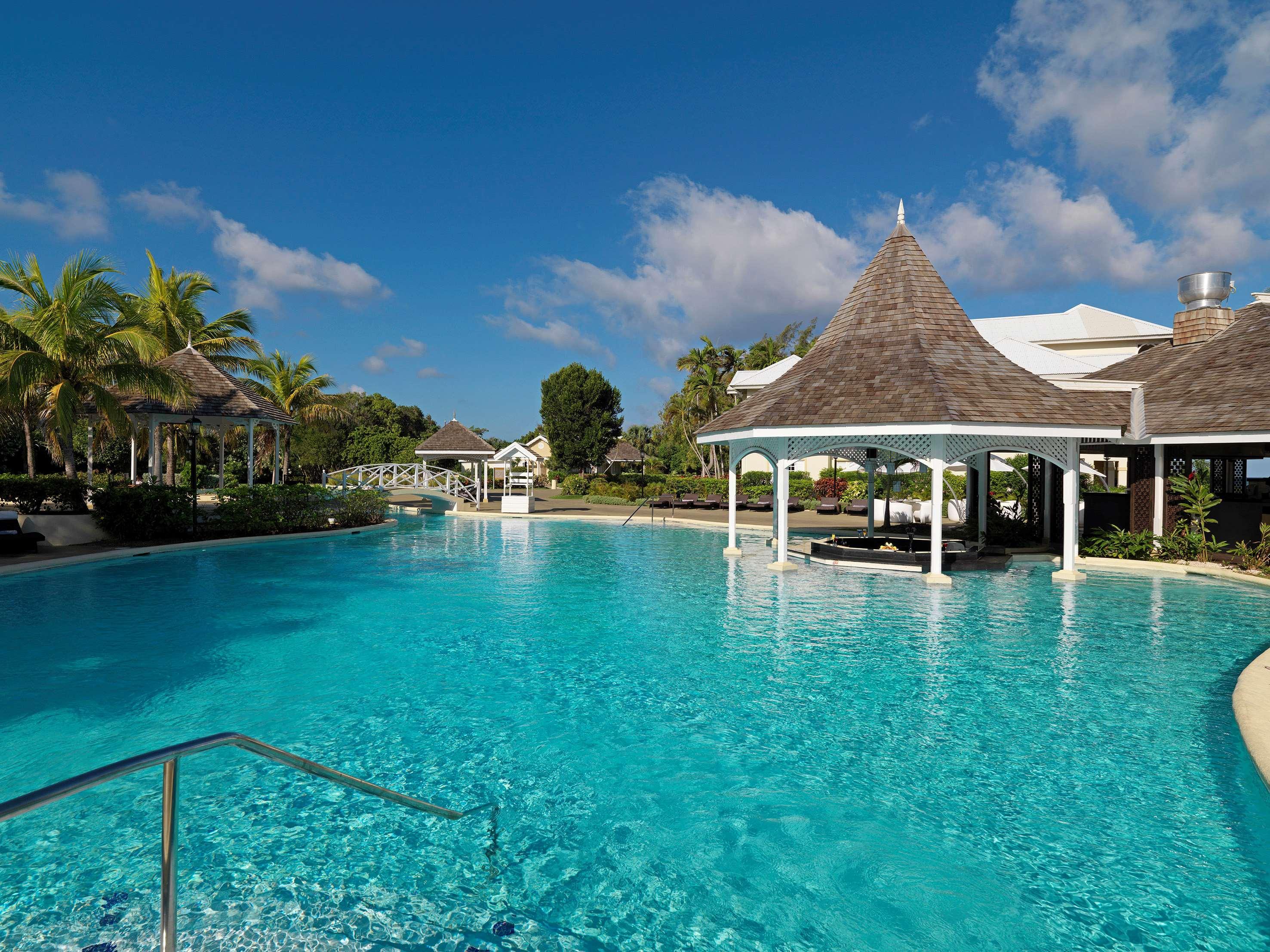 Hotel Melia Braco Village 4*
