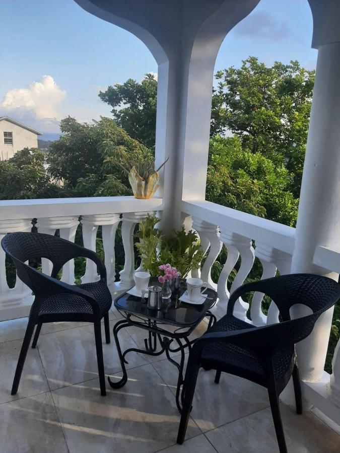 Bed & Breakfast Hill View Vacational *