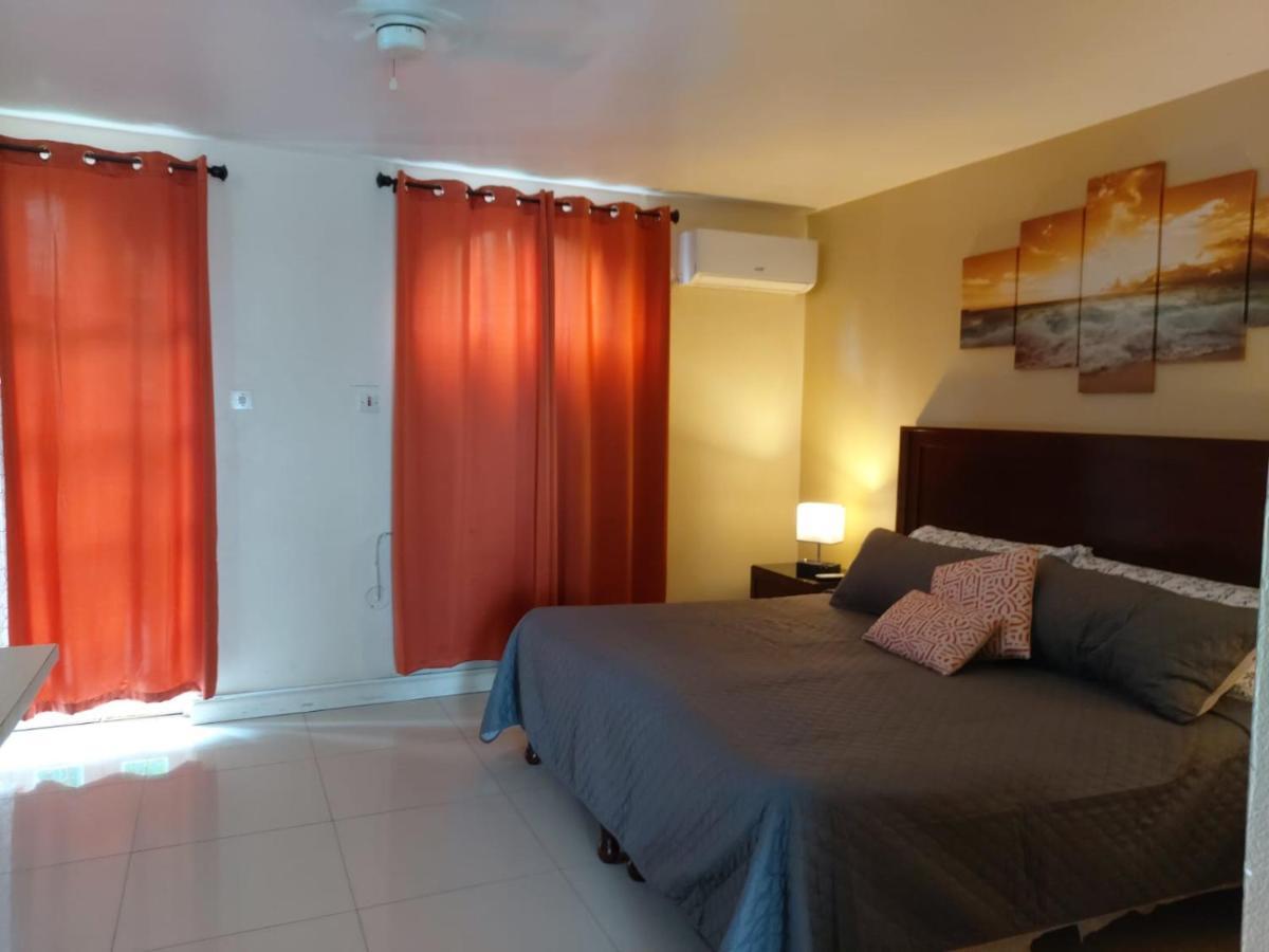 Aparthotel Deluxe Sandcastles 2*