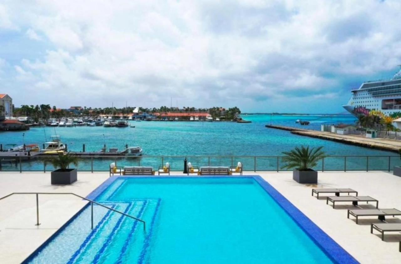 Stylish Luxury Condo, Location, Ocean View, Pool, Gym Apartamento *