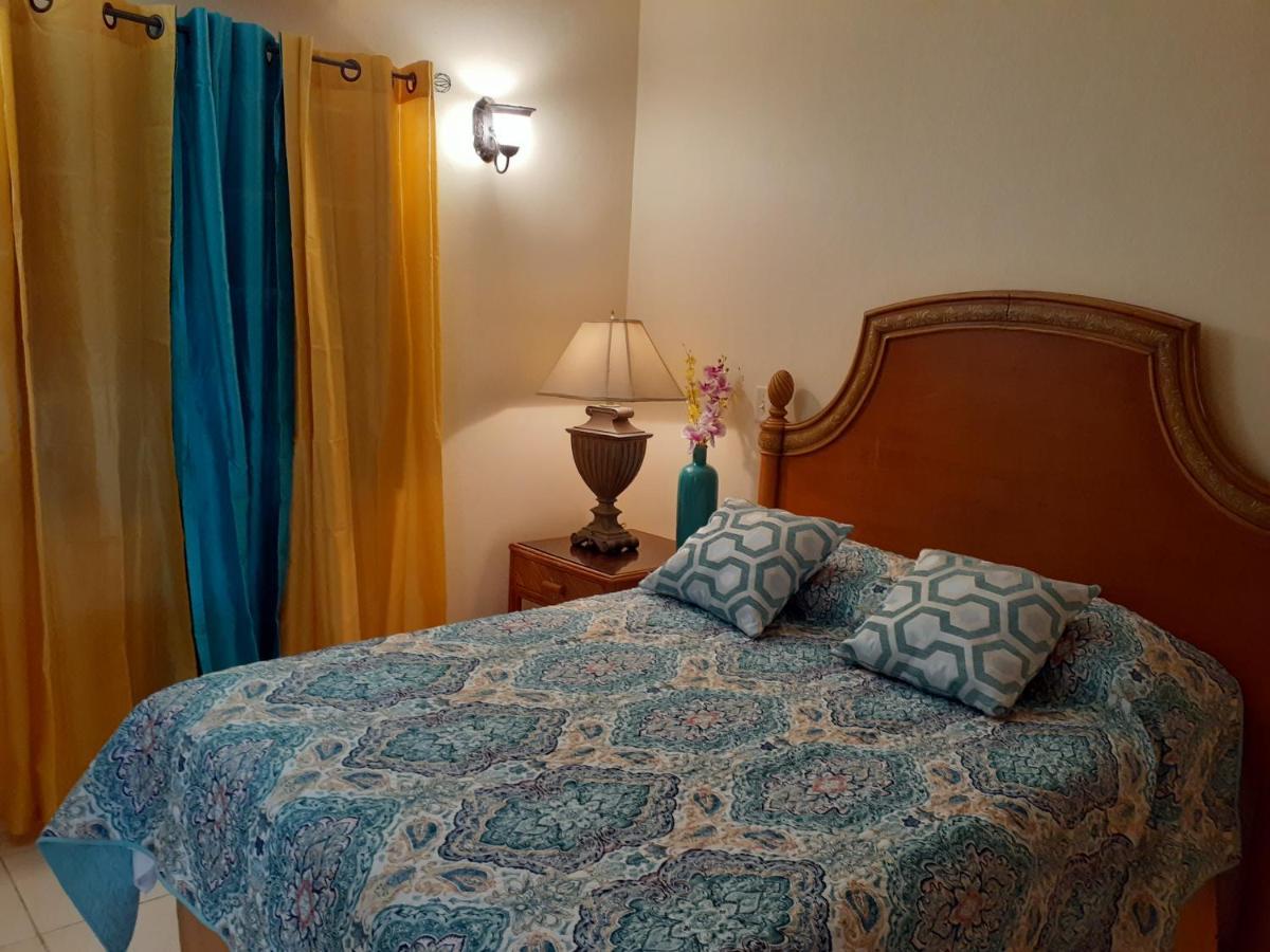 Aparthotel Connie's Comfort St. John's