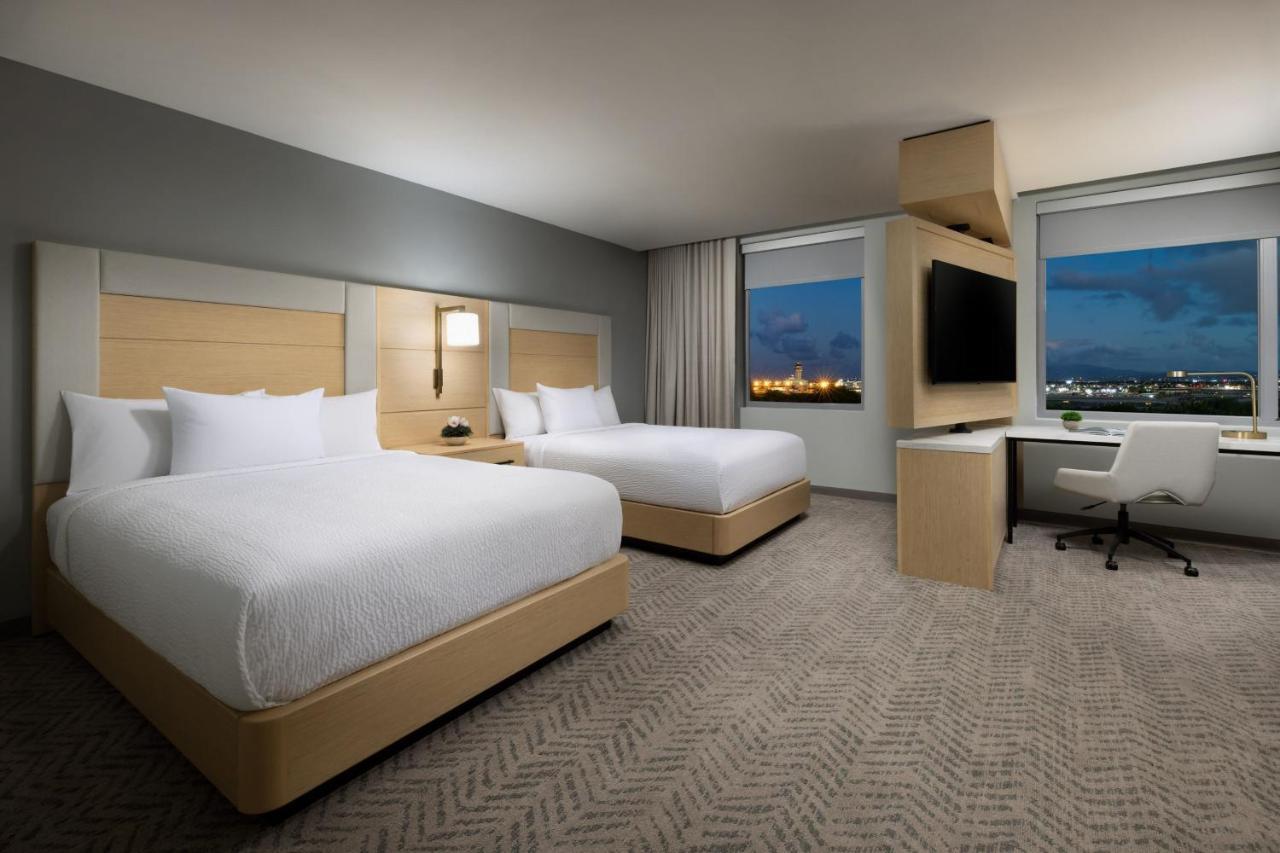 By Marriott Isla
