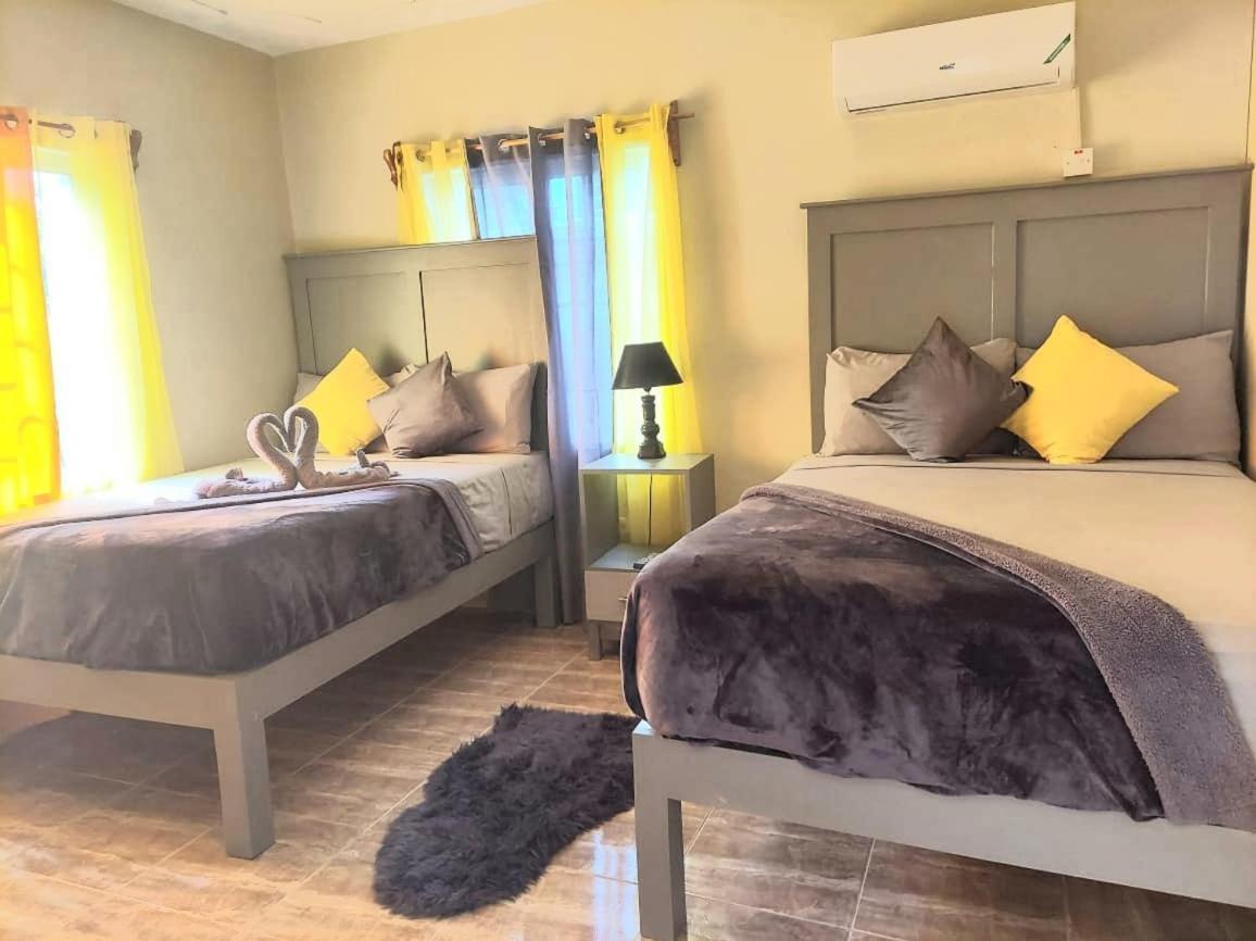 Guest house Cambridge Mi Casa Ur Casa With Pool And Access 3*