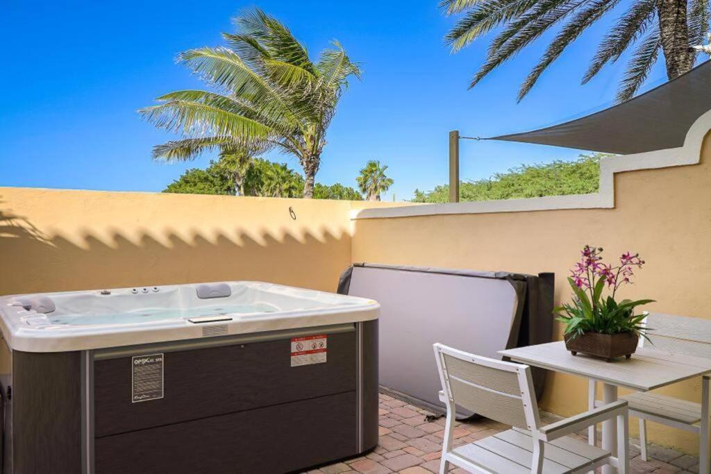 Casa de férias Incredible House In Gold Coast With Private Jacuzzi New Remodeling