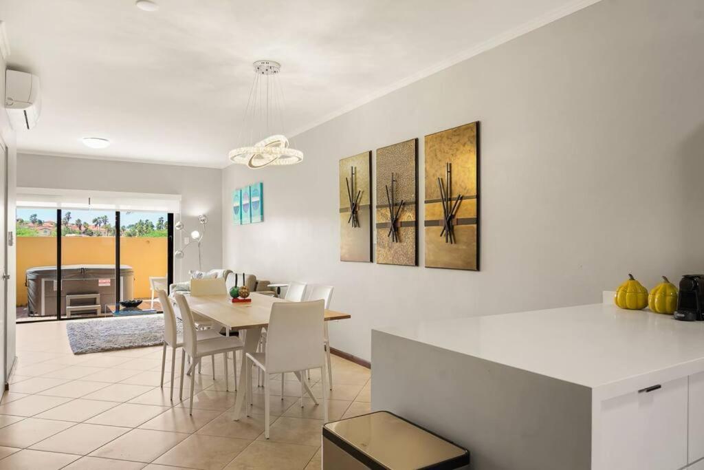 Incredible House In Gold Coast With Private Jacuzzi New Remodeling Casa de férias