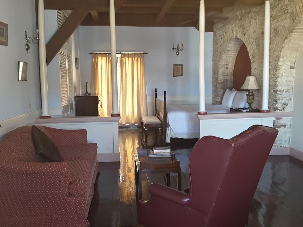 Copper And Lumber Store Hotel 3*